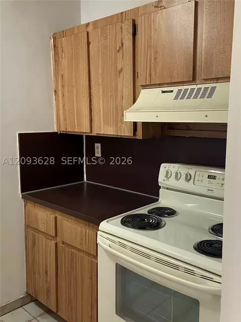 Kitchen - 440 E 23rd St #1416, Hialeah, FL 33013 photo 2 of 2