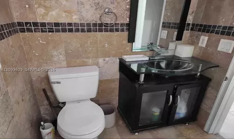 Bath - 16231 NW 84th Ct, Miami Lakes, FL 33016 photo 1 of 1