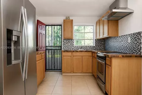 Kitchen - 861 W 32nd St, Hialeah, FL 33012 photo 1 of 1