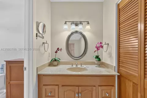 Bath - Undisclosed, Miami, FL 33175 photo 3 of 5