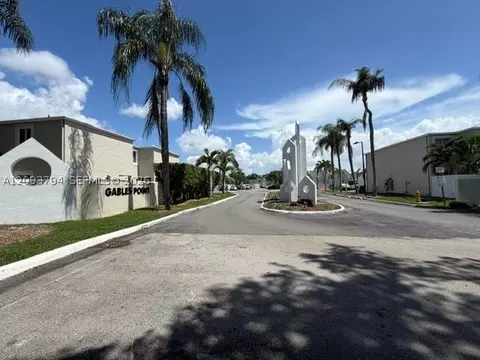4590 SW 68th Ct Cir #8, Miami, FL 33155