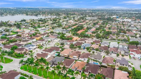 View/Area - Undisclosed, Hialeah, FL 33018 photo 2 of 7