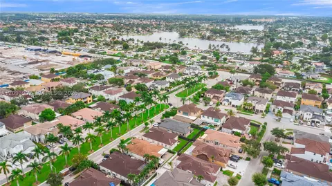 View/Area - Undisclosed, Hialeah, FL 33018 photo 4 of 7