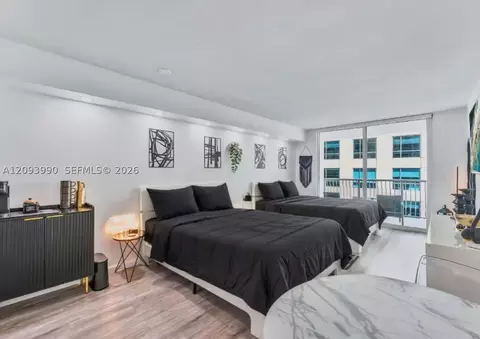 1200 Brickell Bay Dr #2610, Miami, FL 33131