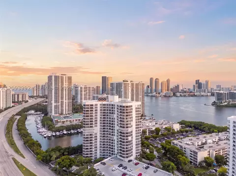 3400 NE 192nd St #2012, Aventura, FL 33180