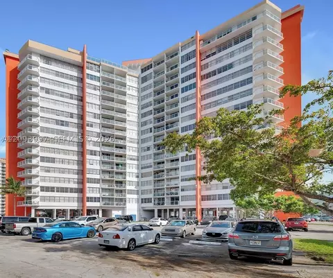 1351 NE Miami Gardens Dr #PH11E, Miami, FL 33179