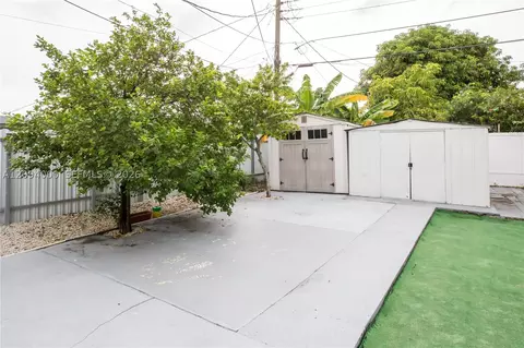 Exterior - 188 E 59th St, Hialeah, FL 33013 photo 3 of 10