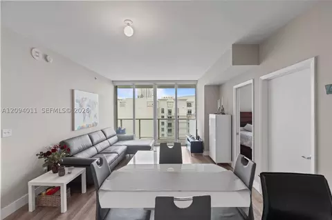 244 Biscayne Blvd #2410, Miami, FL 33132