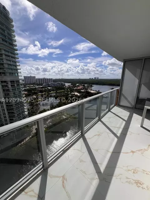 300 Sunny Isles Blvd #4-1504, Sunny Isles Beach, FL 33160