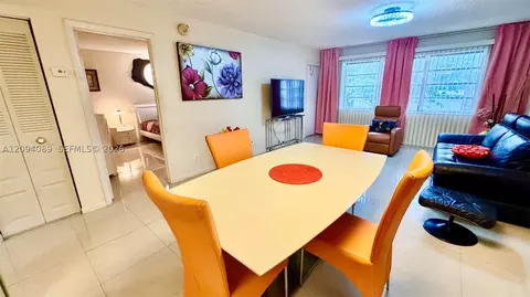 410 SE 2nd St #219, Hallandale Beach, FL 33009