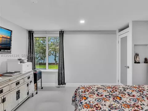 Bedroom - 5121 NE 30th Ter, Lighthouse Point, FL 33064 photo 6 of 6