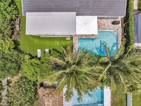 View/Area - 5121 NE 30th Ter, Lighthouse Point, FL 33064 photo 4 of 4