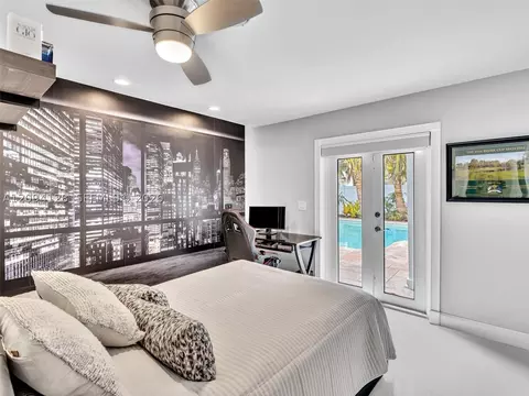 Bedroom - 5121 NE 30th Ter, Lighthouse Point, FL 33064 photo 5 of 6