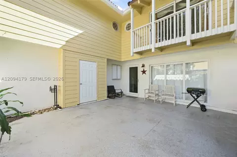 Exterior - 146 Seabreeze Cir, Jupiter, FL 33477 photo 2 of 5