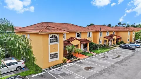 View/Area - 3554 W 80th St, Hialeah, FL 33018 photo 1 of 6