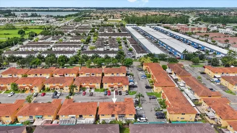 View/Area - 3554 W 80th St, Hialeah, FL 33018 photo 5 of 6