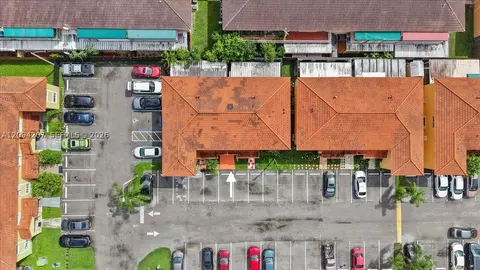 View/Area - 3554 W 80th St, Hialeah, FL 33018 photo 3 of 6