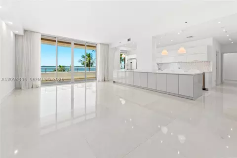 808 Brickell Key Dr #304, Miami, FL 33131
