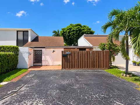 2130 SW 122nd Ct, Miami, FL 33175