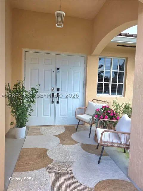 21524 SW 89th Path, Cutler Bay, FL 33189