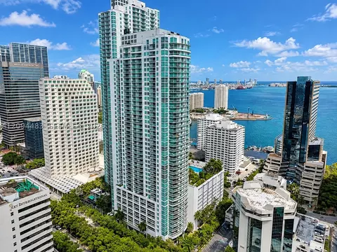 951 Brickell Ave #605, Miami, FL 33131