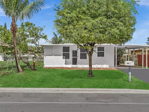 2805 NW 7th Ct, Fort Lauderdale, FL 33311