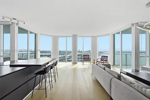 244 Biscayne Blvd #4103, Miami, FL 33132