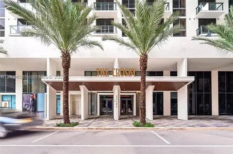 11 NE 6th St #706, Miami, FL 33132