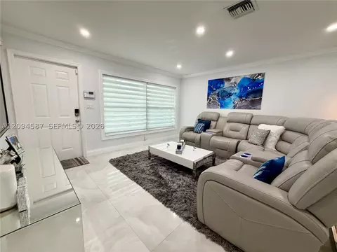 Living - 520 NW 46th St, Pompano Beach, FL 33064 photo 3 of 3