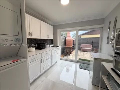Other - 520 NW 46th St, Pompano Beach, FL 33064 photo 1 of 5