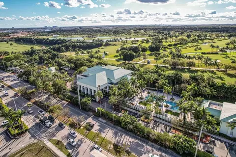 5300 NW 87th Ave #113, Doral, FL 33178