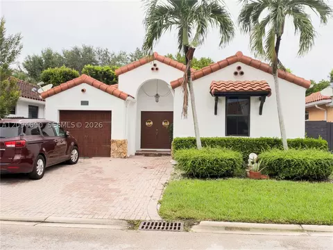 9947 NW 10th Ter, Miami, FL 33172