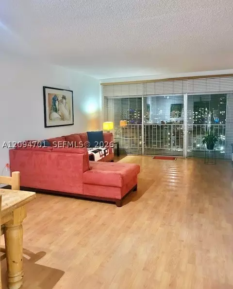 500 Bayview Dr #1923, Sunny Isles Beach, FL 33160