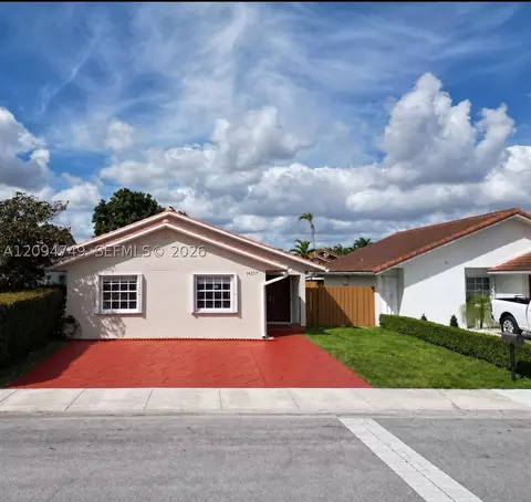14217 SW 48th Ln, Miami, FL 33175