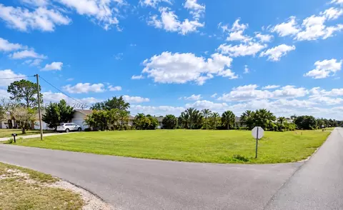 2919 11th St SW, Lehigh Acres, FL 33976
