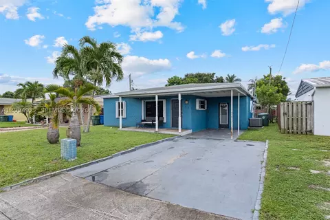 230 NW 52nd St, Oakland Park, FL 33309