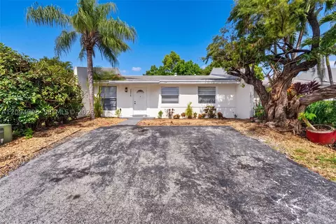 20816 SW 103rd Pl, Cutler Bay, FL 33189