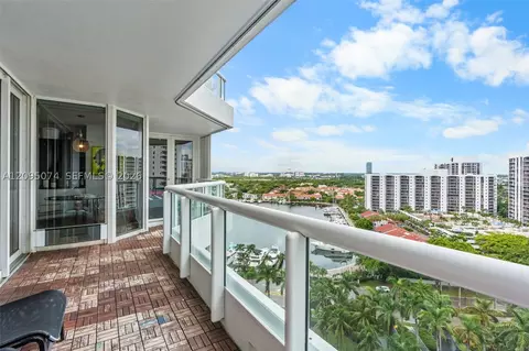 21055 Yacht Club Dr #1703, Aventura, FL 33180