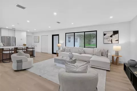 5349 Balsam Ter, Plantation, FL 33317