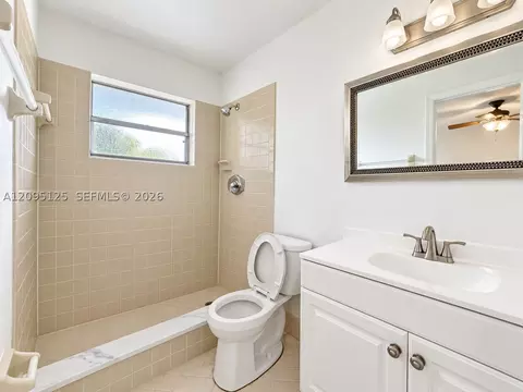 Bath - 8982 W Sample Rd #204, Coral Springs, FL 33065 photo 1 of 2