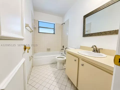 Bath - 8982 W Sample Rd #204, Coral Springs, FL 33065 photo 2 of 2
