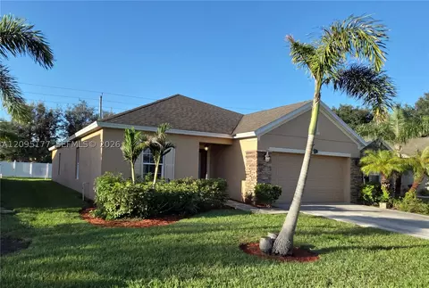 8195 Westfield Cir, Vero Beach, FL 32966