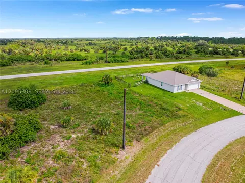 142 Bethlehem Pl, Other, FL 33935 photo 3