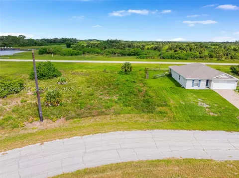 142 Bethlehem Pl, Other, FL 33935 photo 2