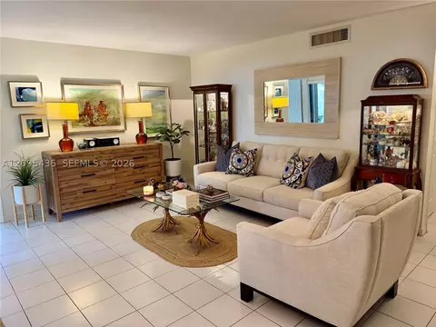 8827 SW 123rd Ct #103, Miami, FL 33186