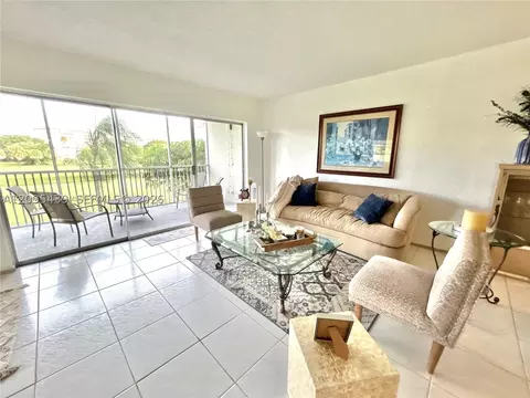 2900 N Palm Aire Dr #210, Pompano Beach, FL 33069
