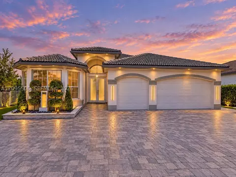 5421 SW 185th Ter, Miramar, FL 33029