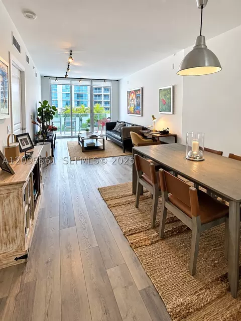 350 SE 2nd St #680, Fort Lauderdale, FL 33301