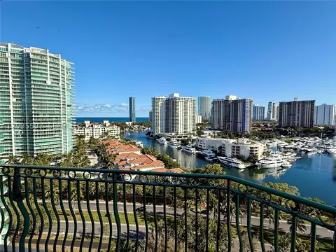 19900 E Country Club Dr #TS03, Aventura, FL 33180