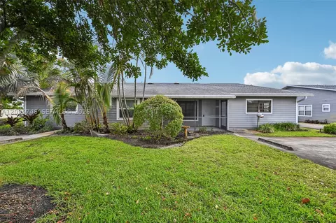 9095 SE Hobe Ridge Ave, Hobe Sound, FL 33455